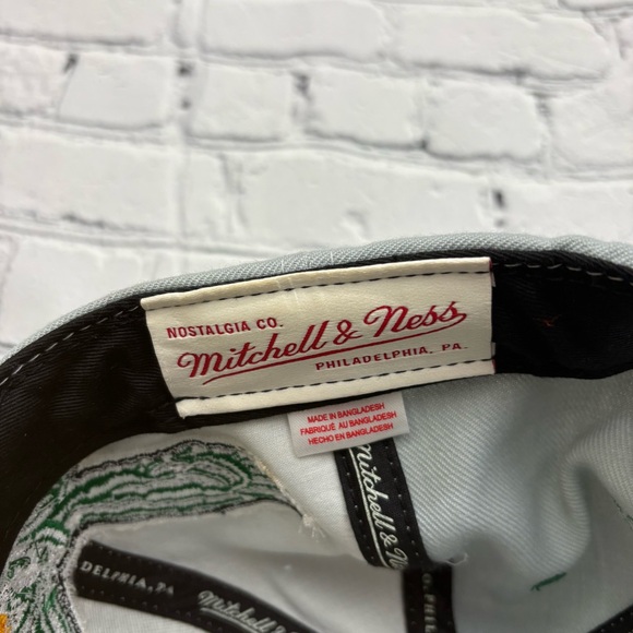 Vintage Collection Y2K Philadelphia Eagles NFL Mitchell Ness Snapback Hat Cap - Picture 8 of 12